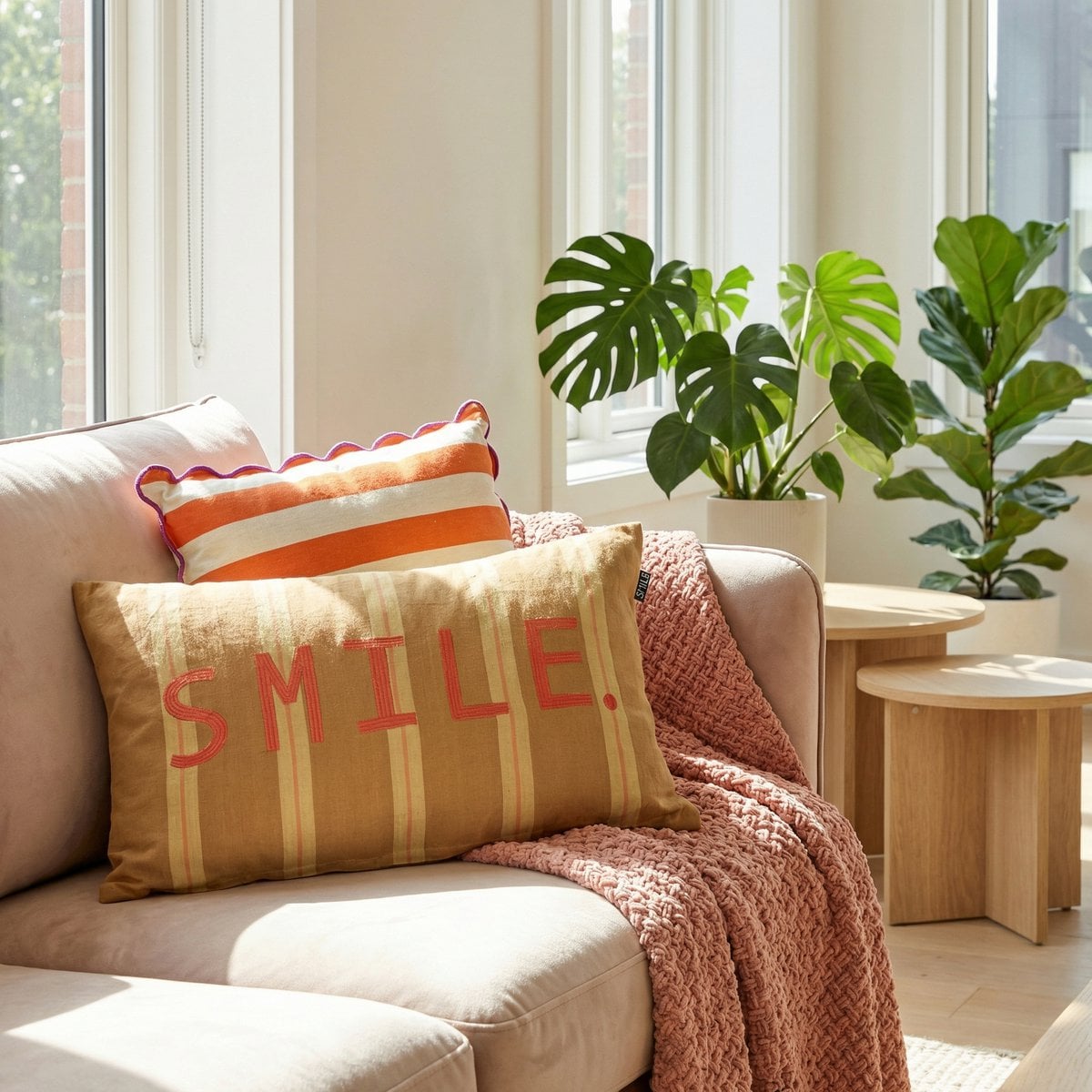 Decorative cushion Brown