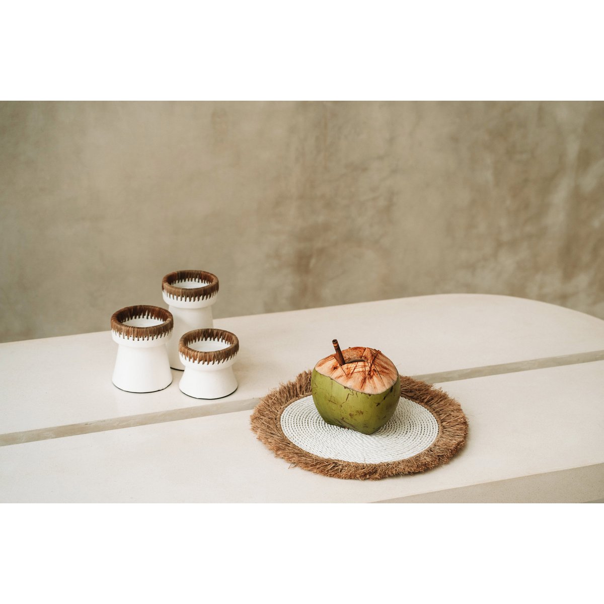 The Water Hyacinth Raffia Placemat - White Natural