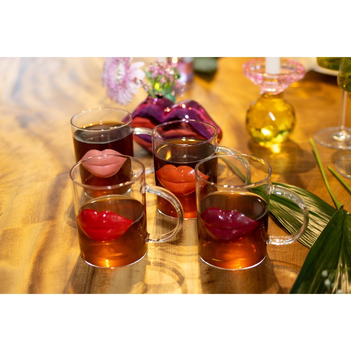 Kiss Mugs - Set of 4