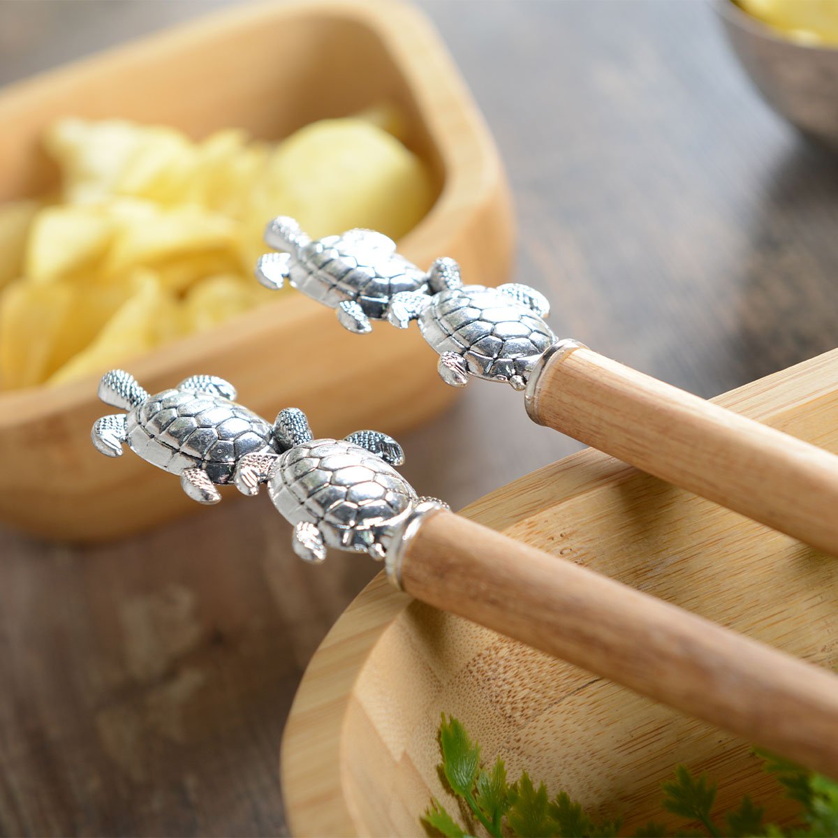 SILVER TURTLE SALAD SERVERS