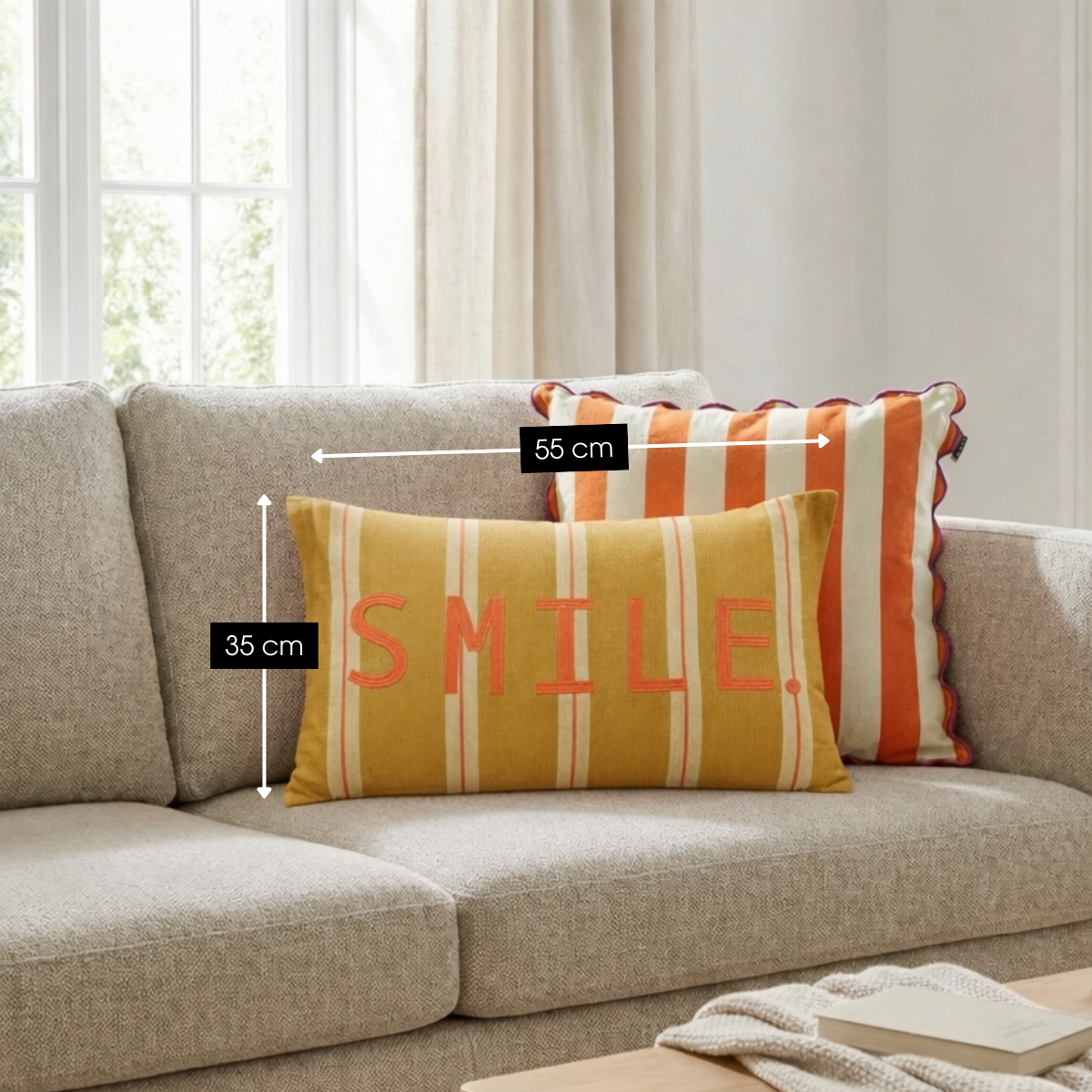 Decorative cushion Brown