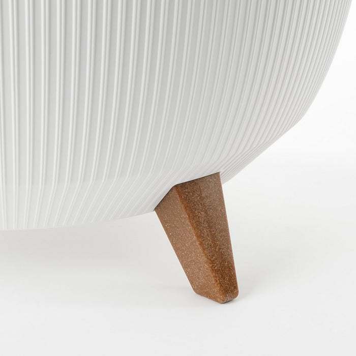Doppio Flowerpot on Legs - H21 x Ø40 cm - Recycled Plastic - FSC Mix - White
