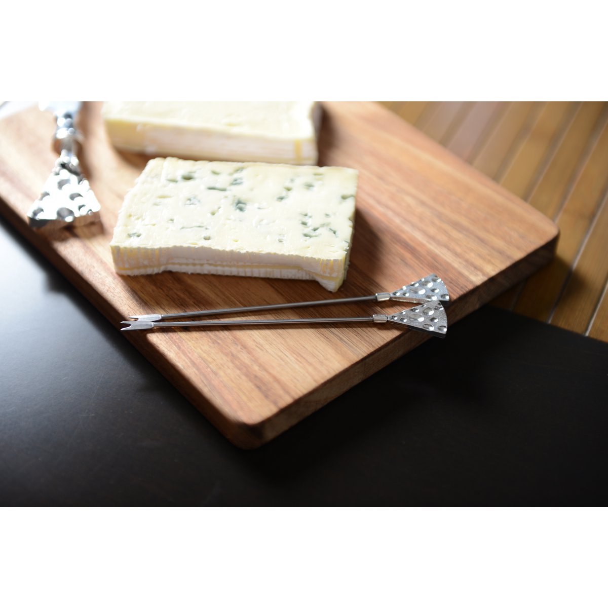 SILVER CHEESE APPETIZERS