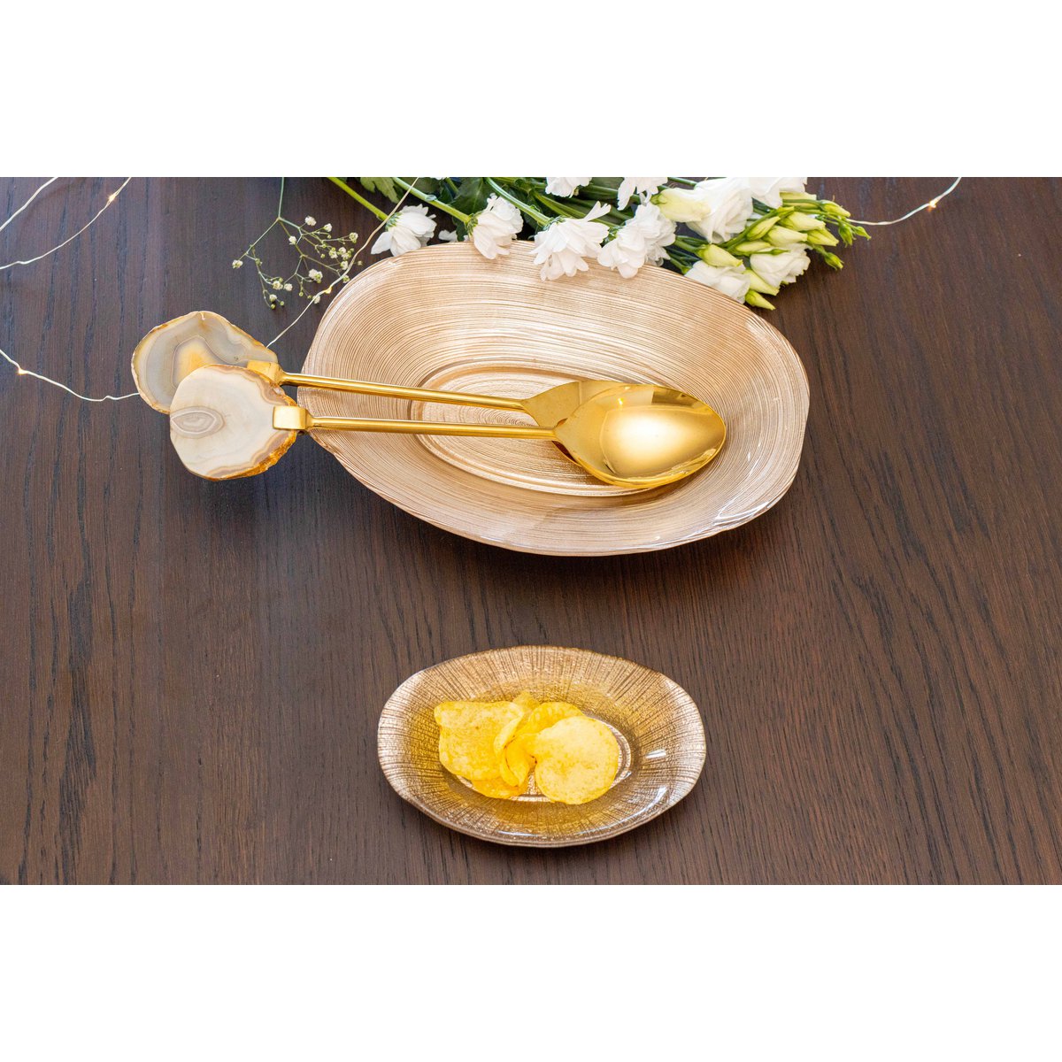 Golden salad covers Pierre Agate Beige