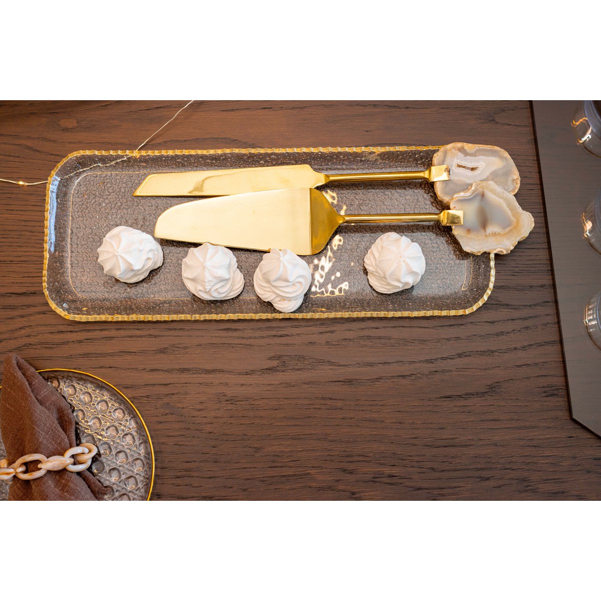 Tarte shovel and golden knife Pierre Agate Beige