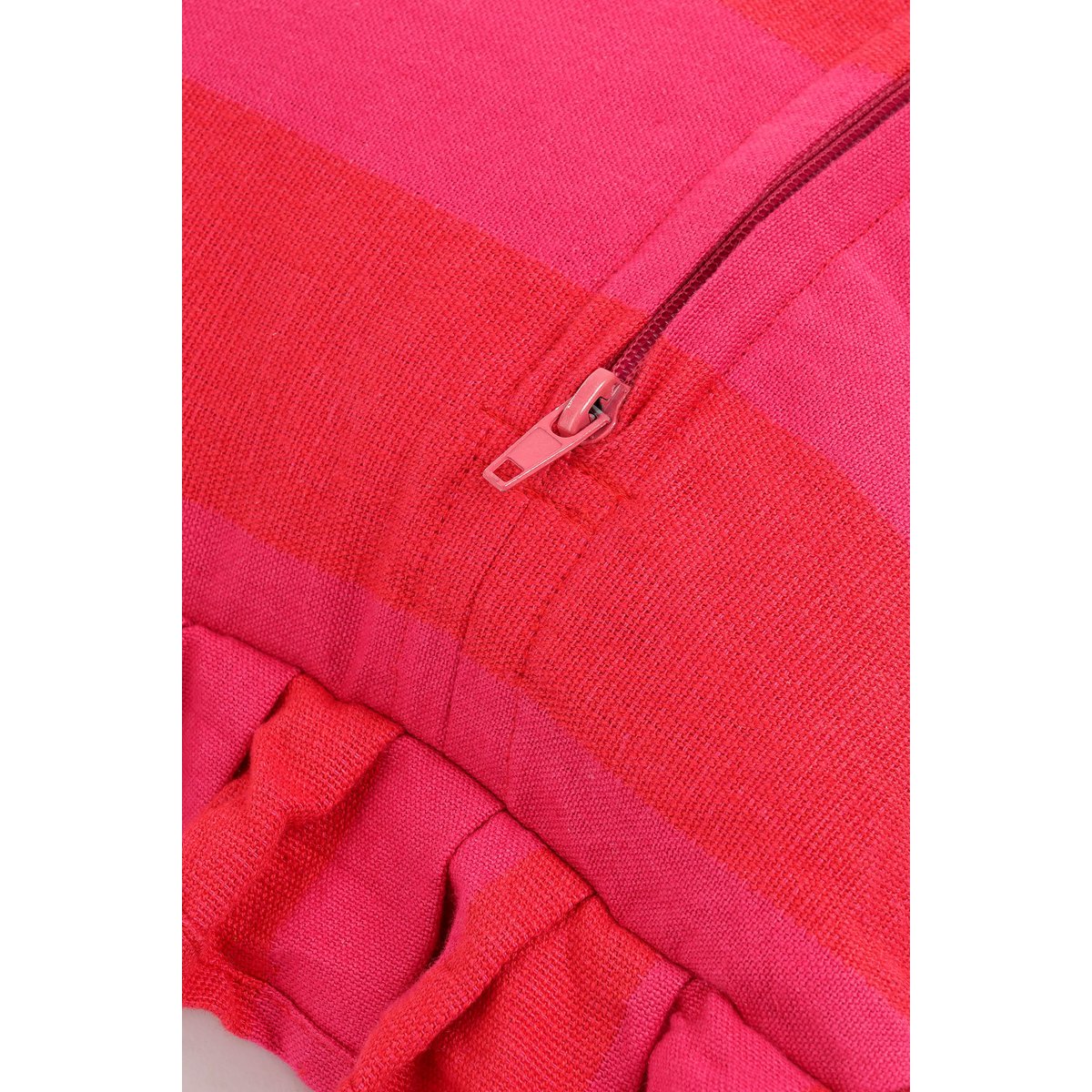 Decorative cushion - L45 x B45 x H10 cm - Cotton - Pink, Red